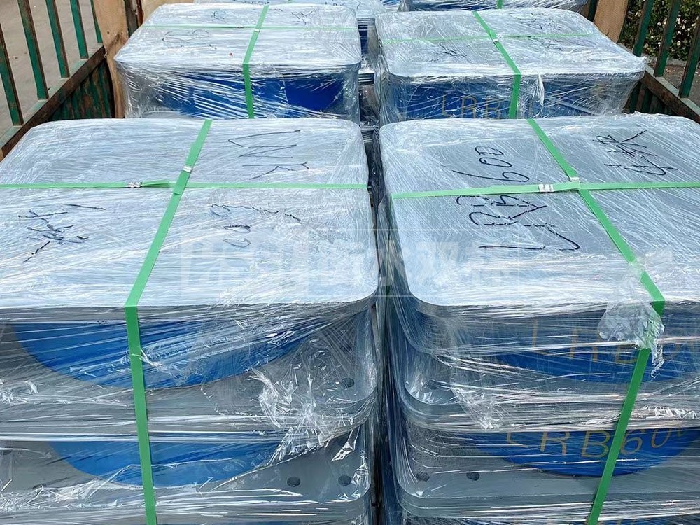 水平分散型隔震支座