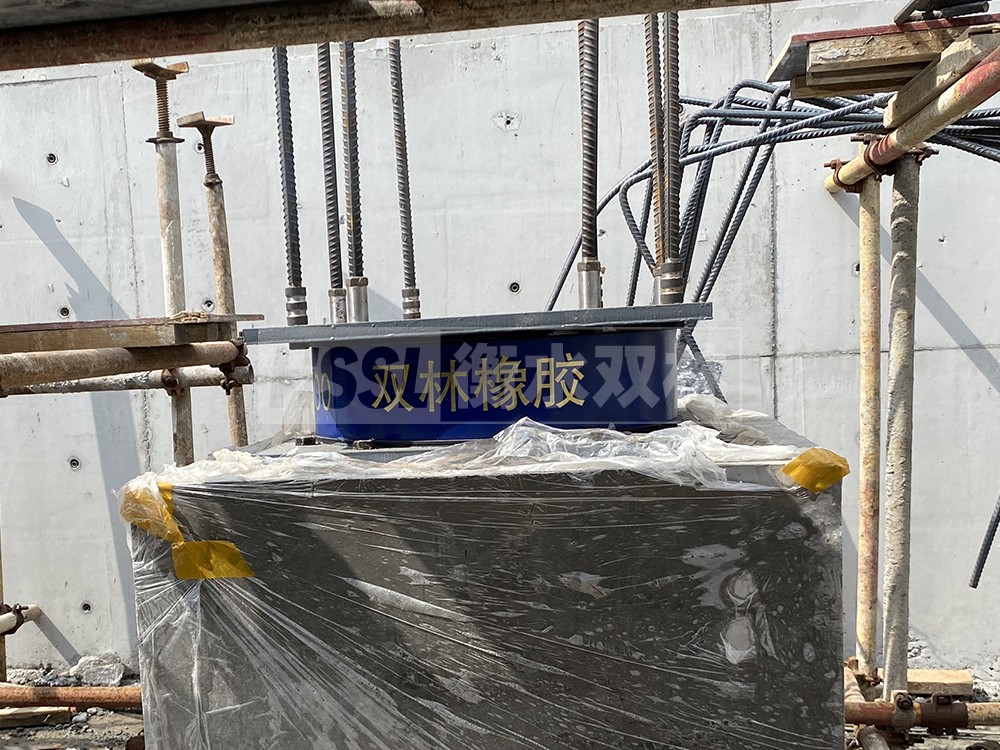 摩擦式隔震支座 LRB铅芯橡胶隔震支座生产厂家 水平分散型橡胶隔震支座多少钱